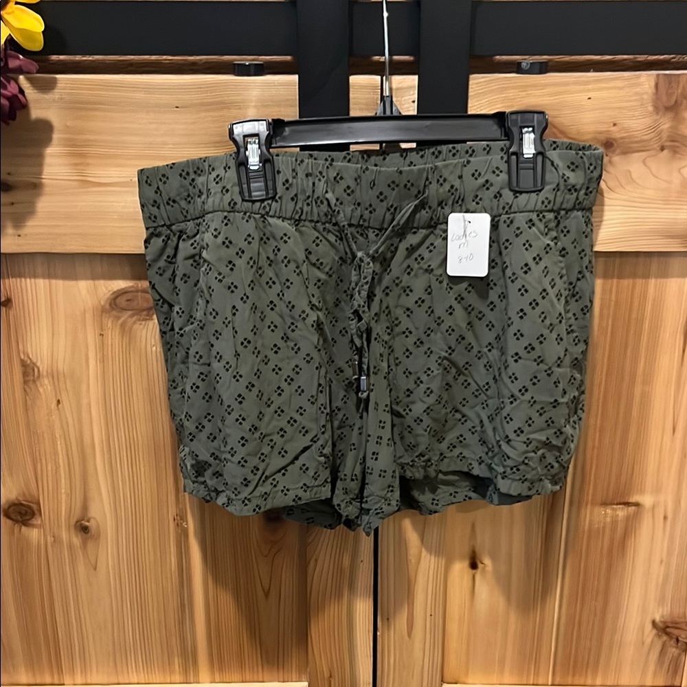 Old Navy Olive Drawstring Casual Shorts with Pockets